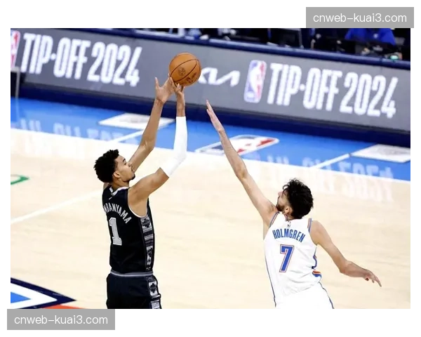 西部排名瞬息万变：三队激烈争夺第五，附加赛形势复杂